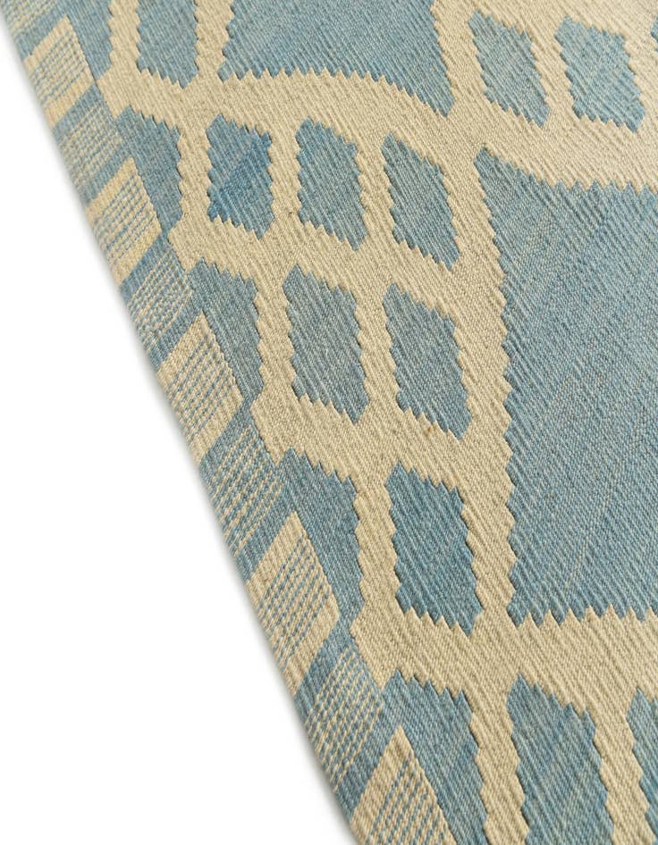 Detail image of 7' 1 x 9' 8  Hand Woven Kilim Modern Wool Rug