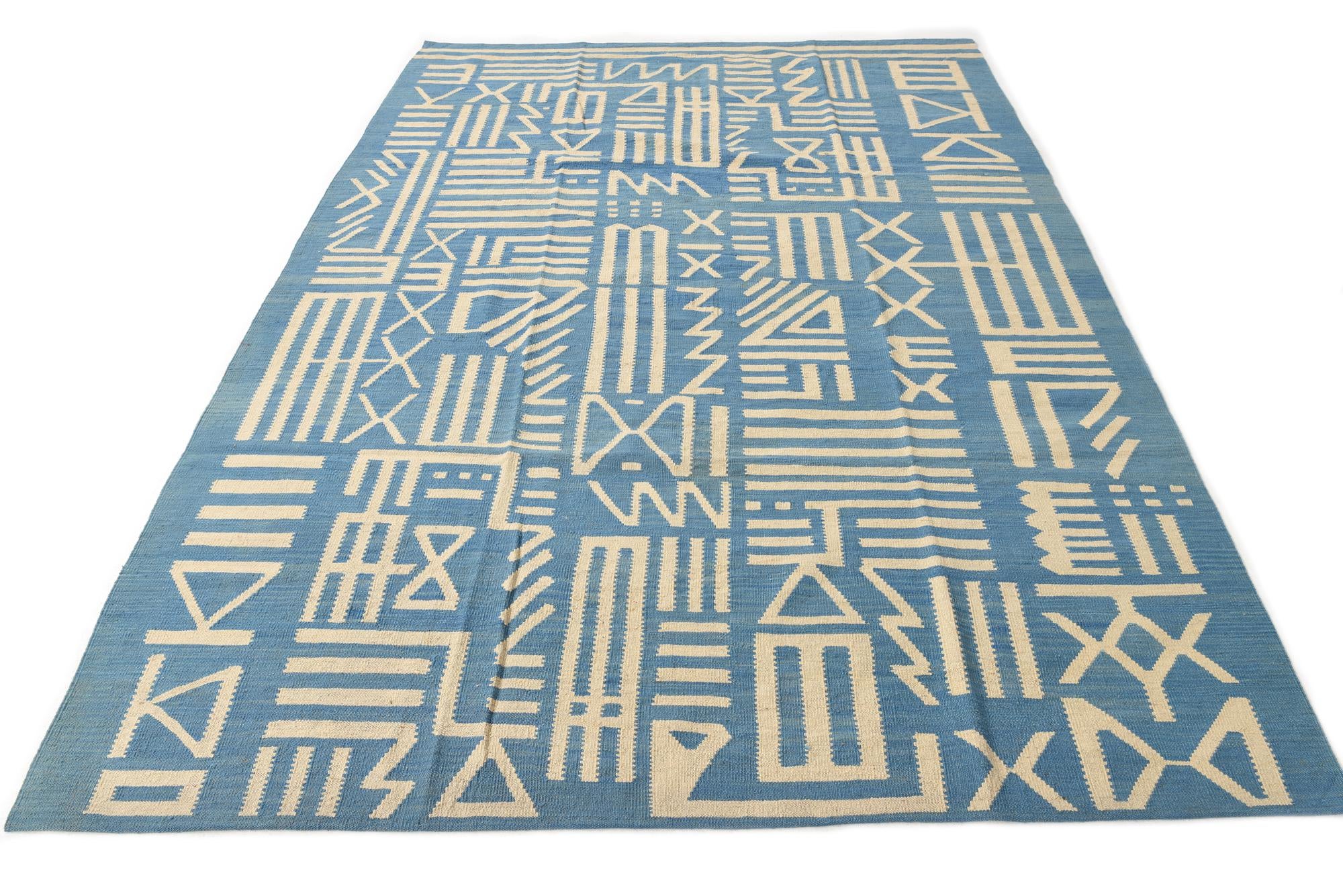 6' 11 x 9' 7 Hand Woven Kilim Modern Wool Rug