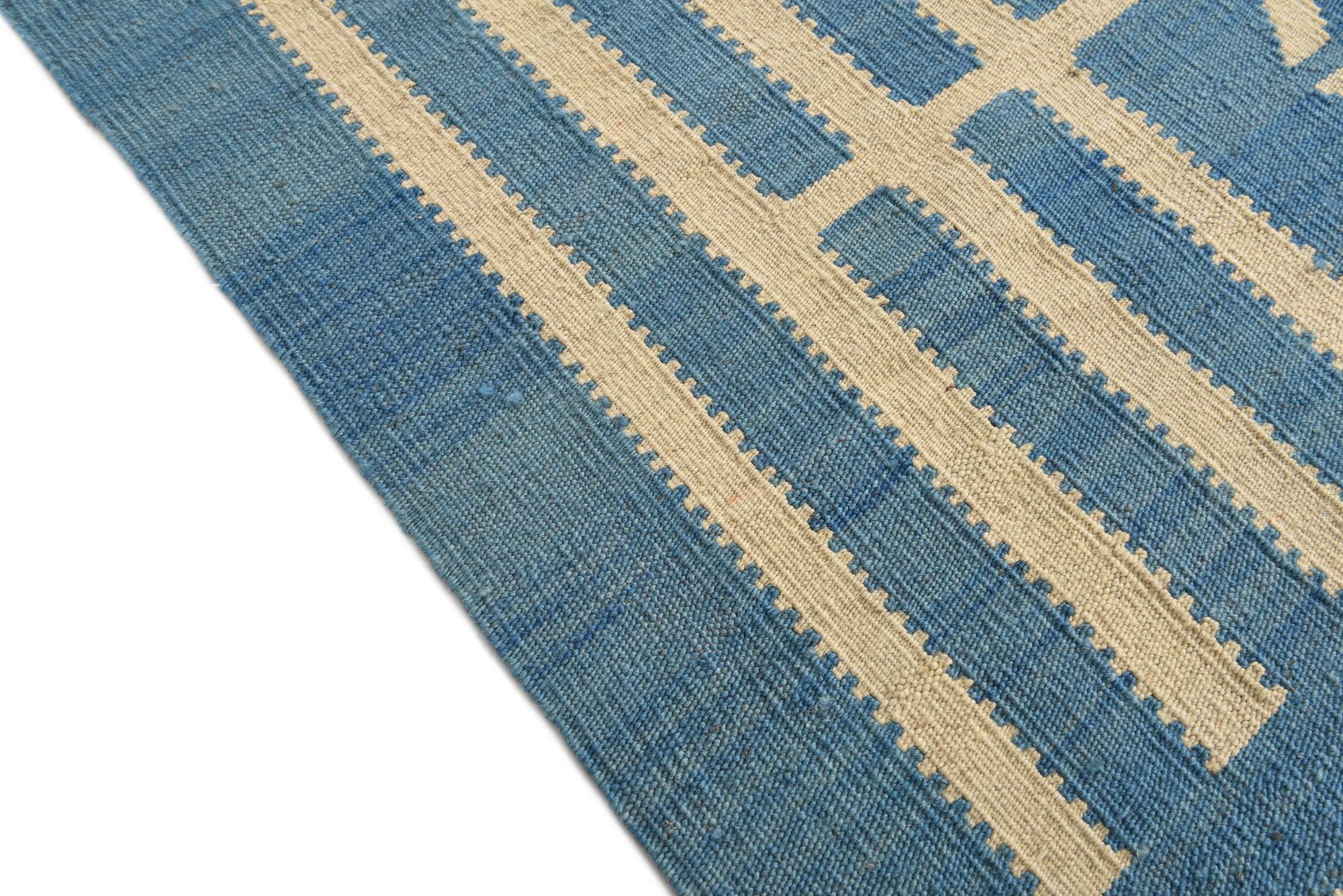 6' 11 x 9' 7 Hand Woven Kilim Modern Wool Rug