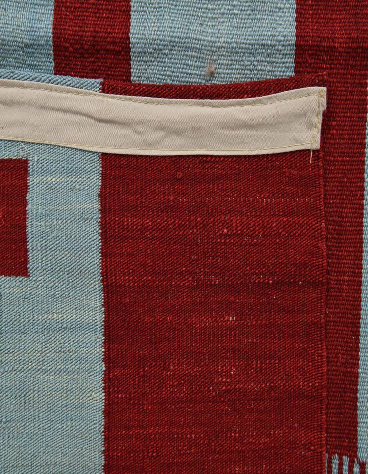 Detail image of 5' 4 x 6' 8  Hand Woven Kilim Modern Wool Rug