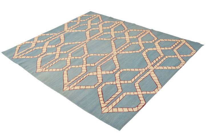Detail image of 5' 4 x 6' 4 Hand Woven Kilim Modern Wool Rug