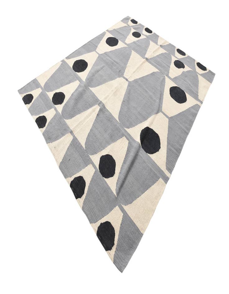 Detail image of 5' 11 x 7' 6  Hand Woven Kilim Modern Wool Rug