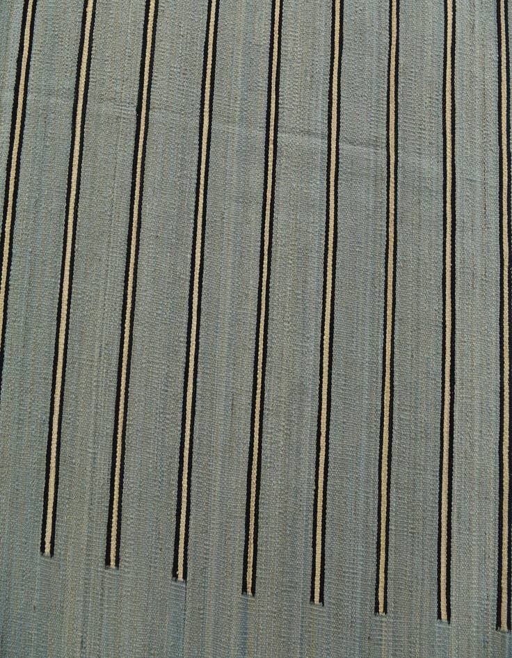 Detail image of 5' 3 x 6' 6 Hand Woven Kilim Modern Wool Rug