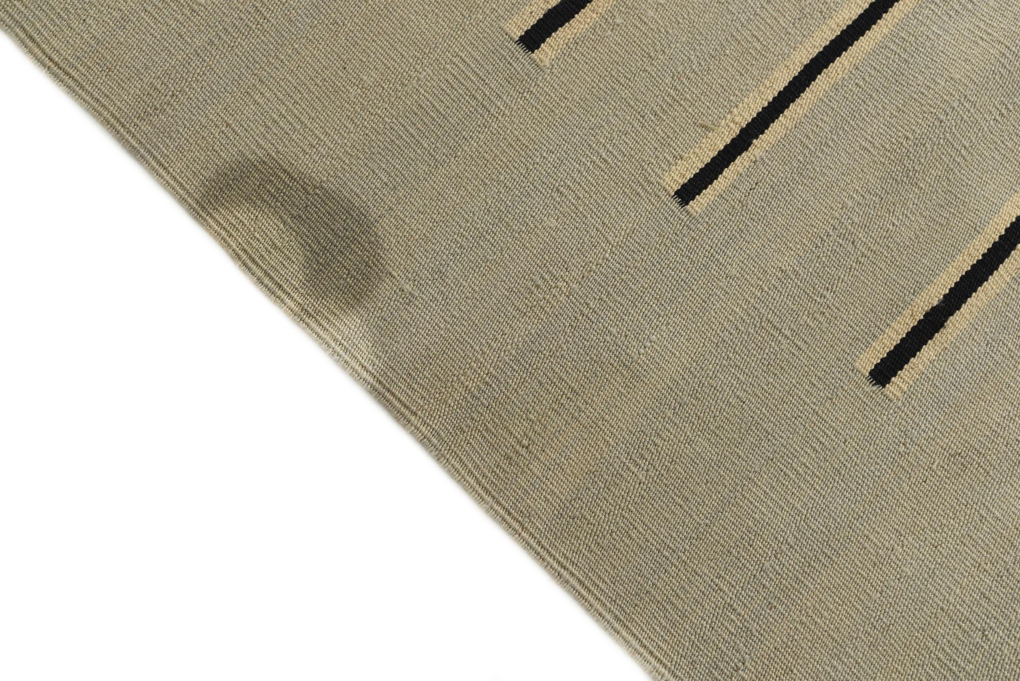 4' x 6' Hand Woven Kilim Modern Wool Rug