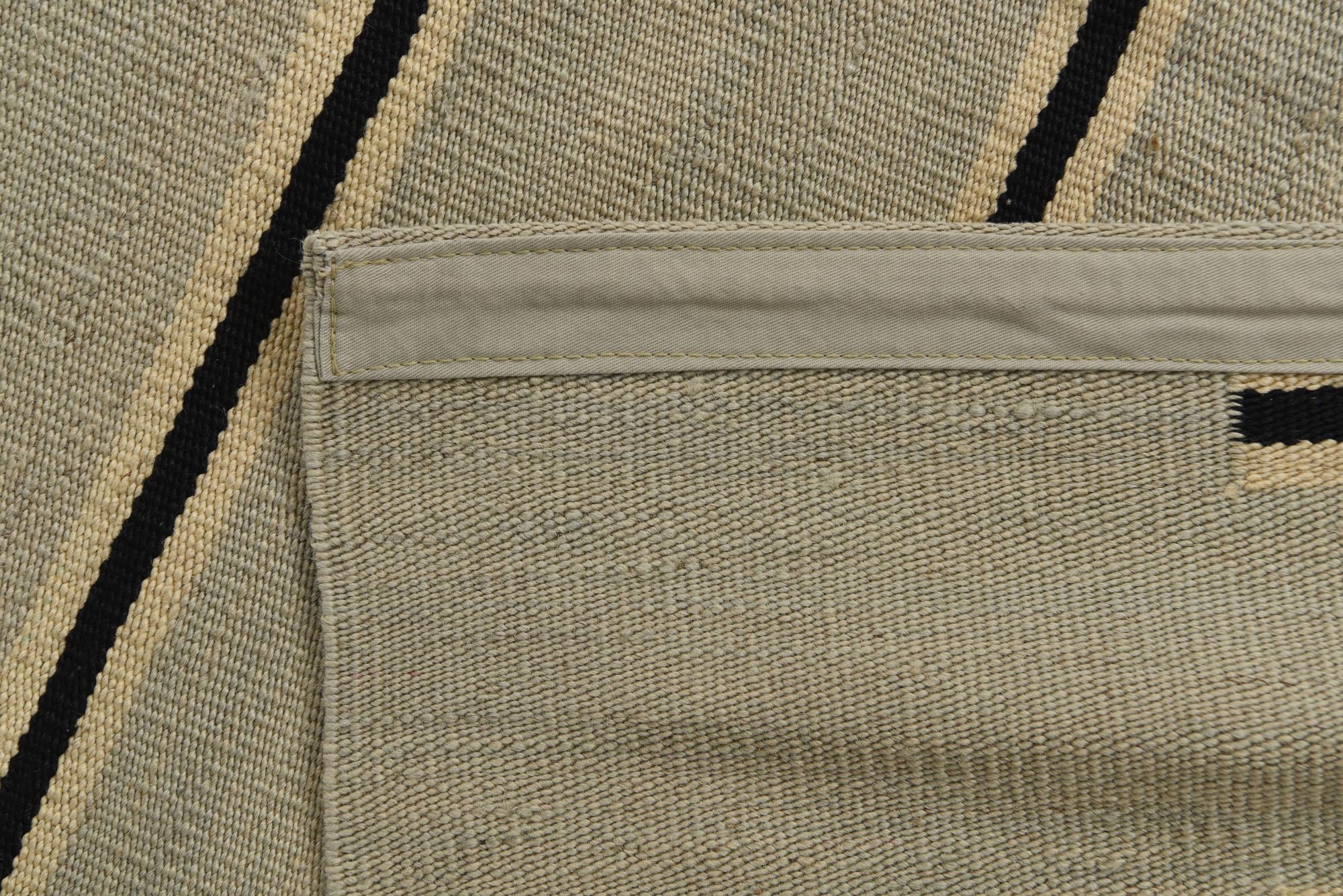 4' x 6' Hand Woven Kilim Modern Wool Rug