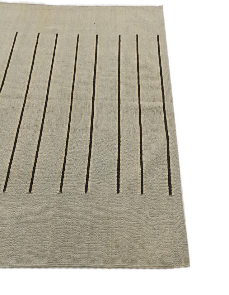 Detail image of 4' 3 x 5' 10  Hand Woven Kilim Modern Wool Rug