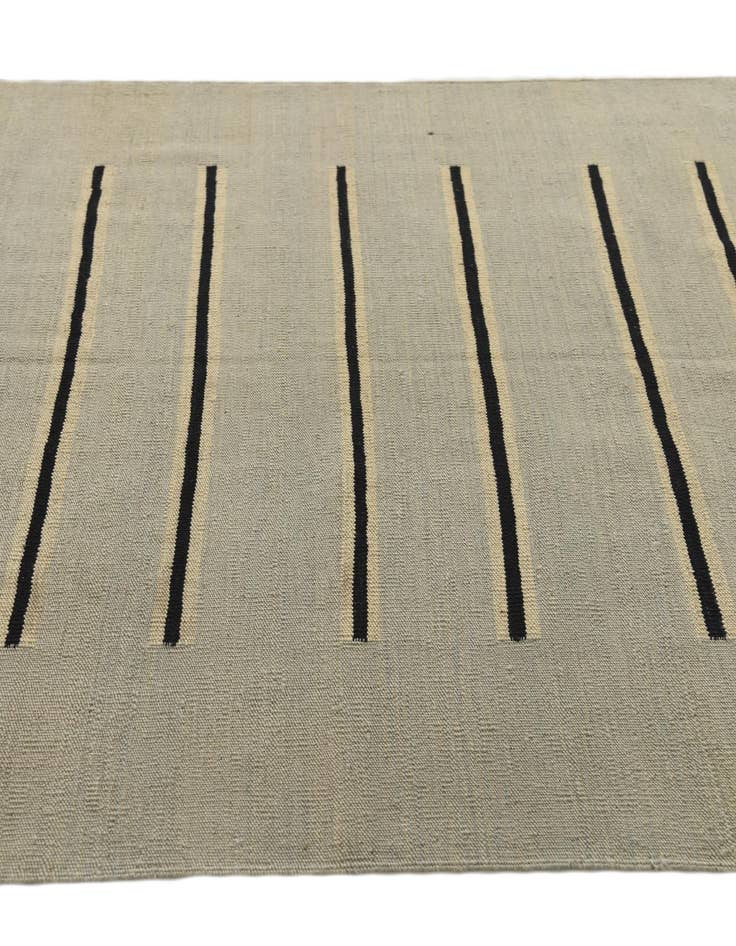 Detail image of 4' 3 x 5' 10  Hand Woven Kilim Modern Wool Rug