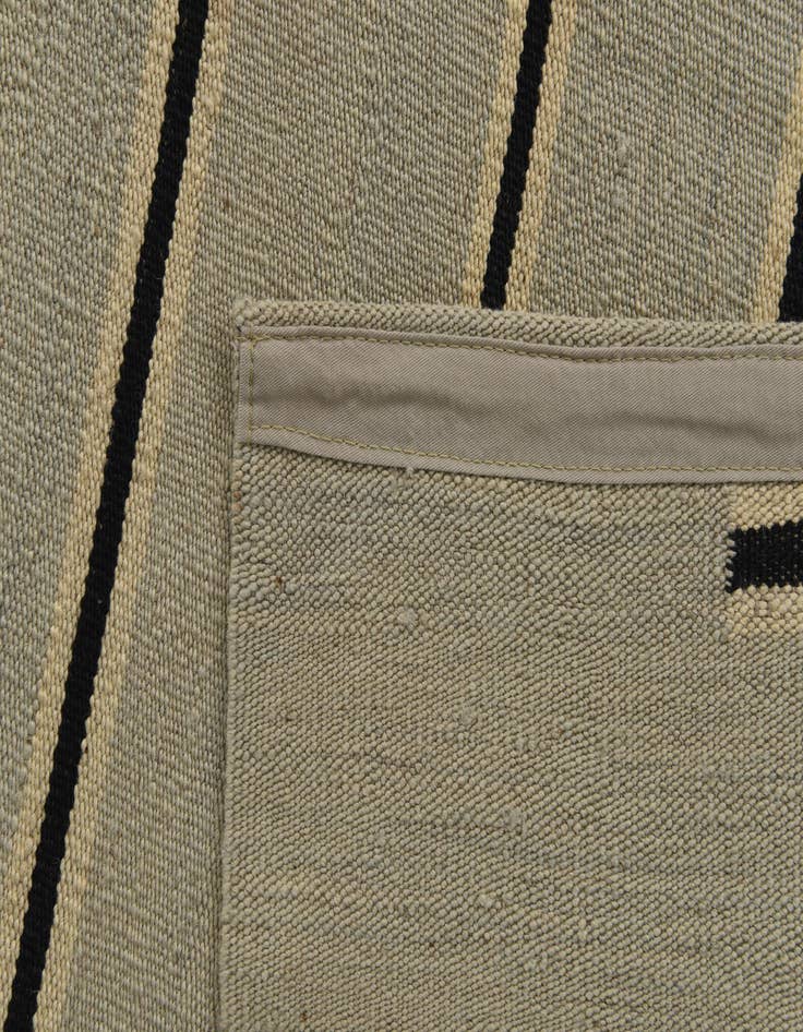 Detail image of 4' 3 x 5' 10  Hand Woven Kilim Modern Wool Rug