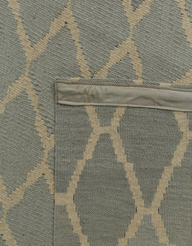 Detail image of 6' x 7' 10  Hand Woven Kilim Modern Wool Rug