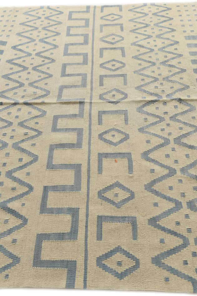 Detail image of 7' x 9' 9 Hand Woven Kilim Modern Wool Rug