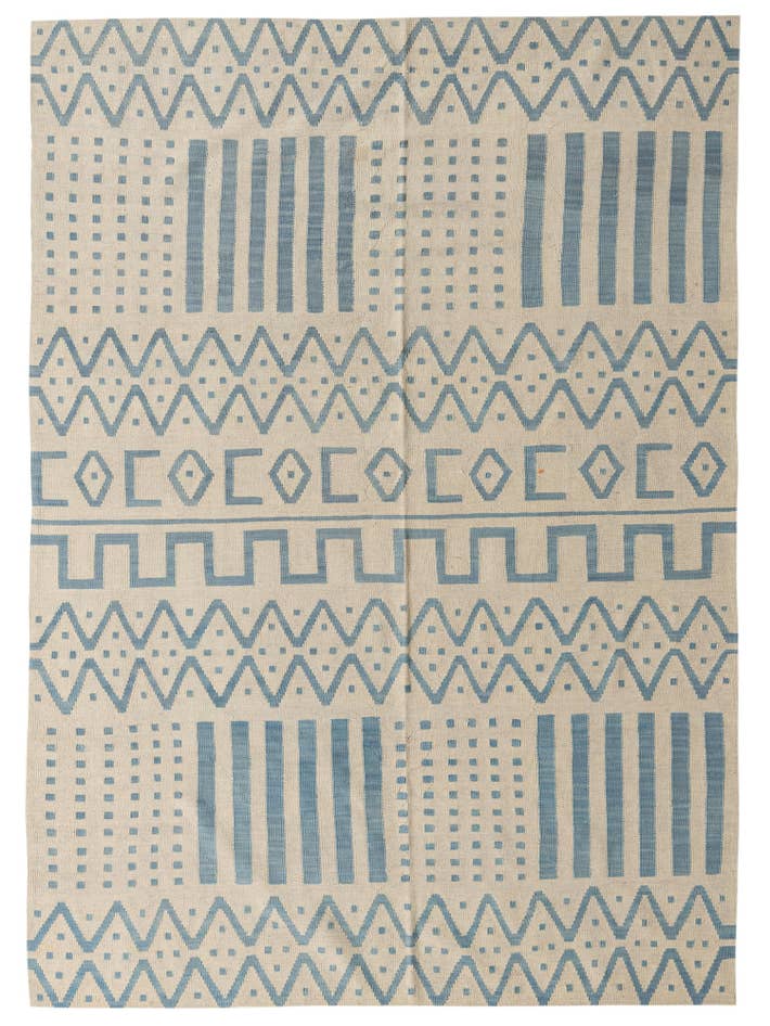 Detail image of 7' x 9' 9 Hand Woven Kilim Modern Wool Rug