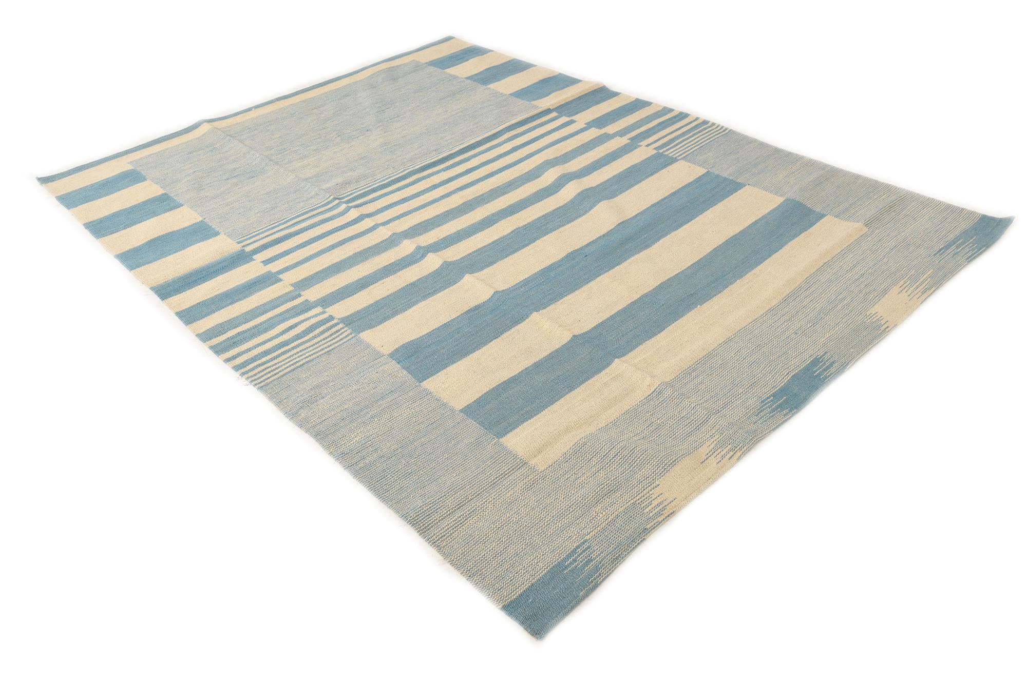 5' 9 x 7' 7 Hand Woven Kilim Modern Wool Rug