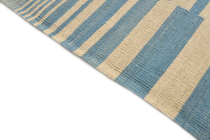 Detail image of 5' 9 x 7' 7 Hand Woven Kilim Modern Wool Rug