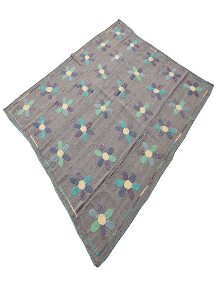 Detail image of 5' 3 x 6' 4  Hand Woven Kilim Suzani Wool Rug