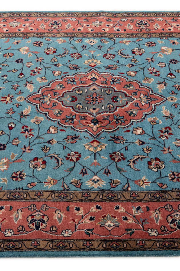 Detail image of 5' 1 x 8' 4 Hand Knotted Lahour Wool Rug