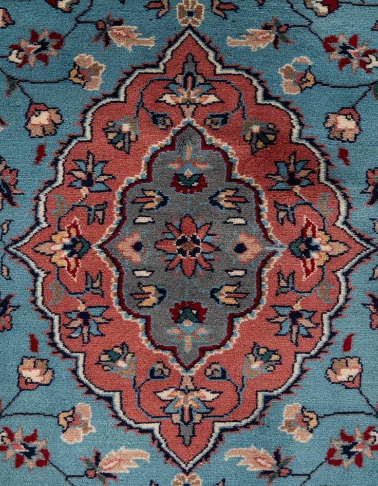 Detail image of 5' 1 x 8' 4  Hand Knotted Lahour Wool Rug
