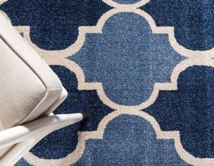 Detail image of 9' x 12' Lattice Rug
