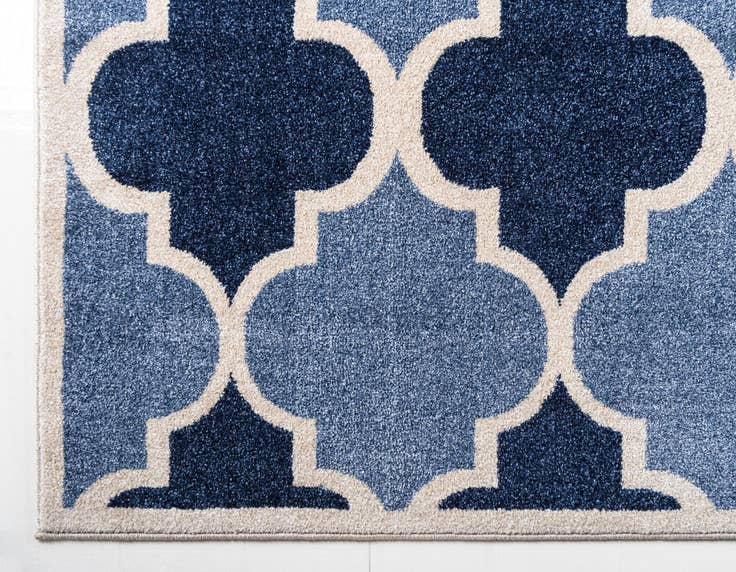 Detail image of 9' x 12' Lattice Rug