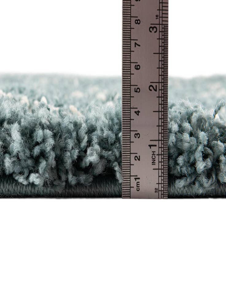 Detail image of 4' x 6' Lattice Shag Rug