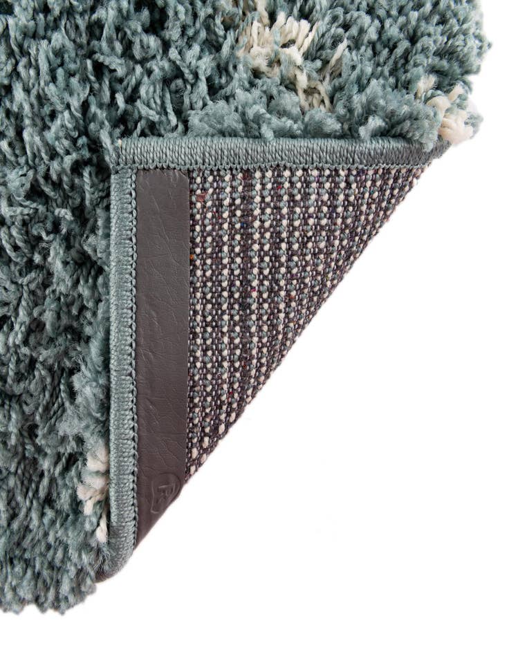 Detail image of 4' x 6' Lattice Shag Rug