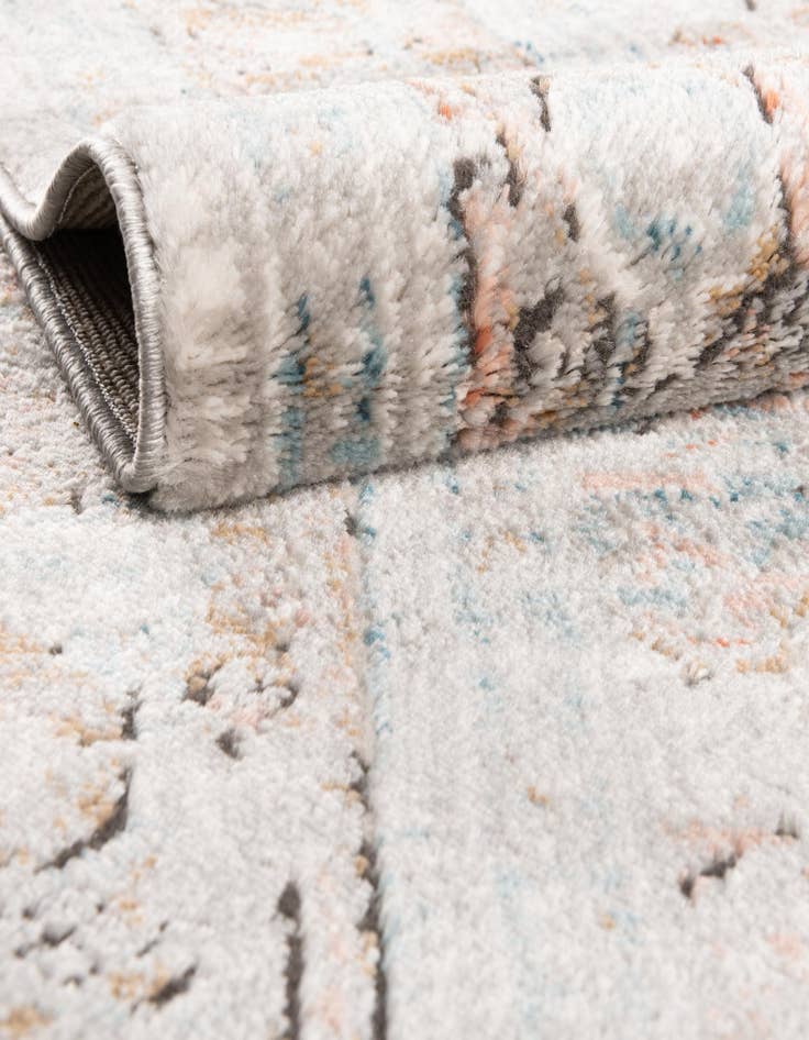 Detail image of 5' 3 x 7' Leipzig Rug