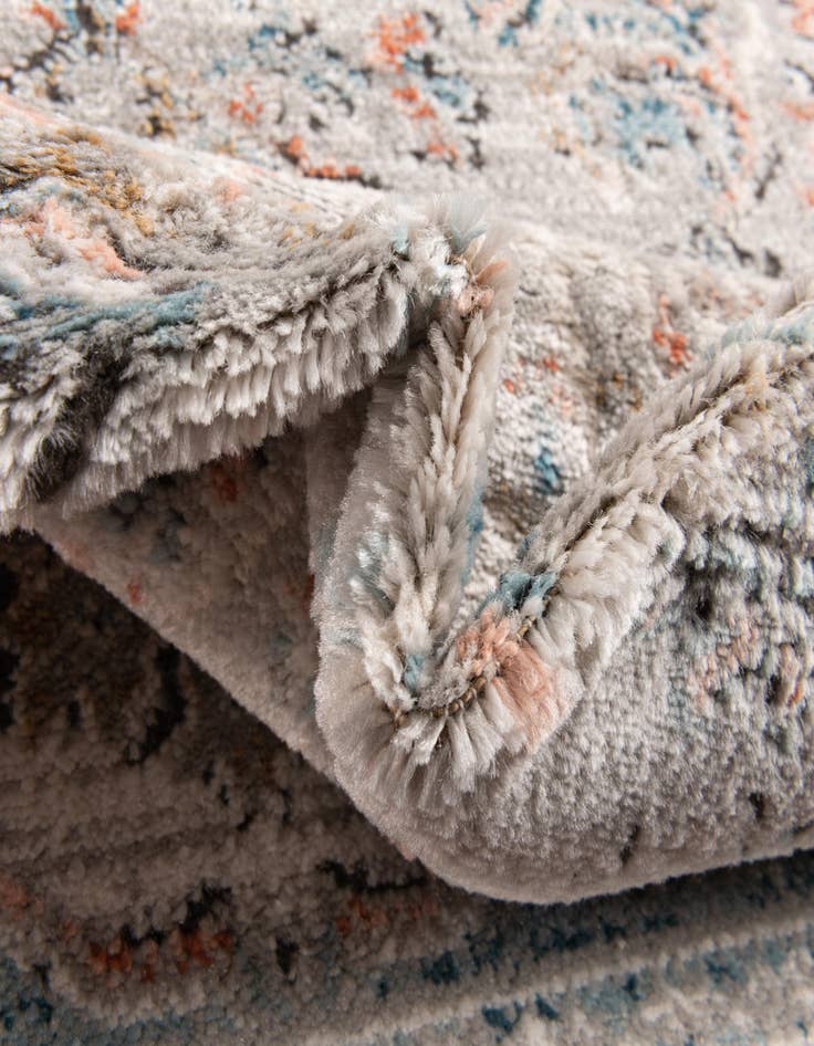 Detail image of 5' 3 x 7' Leipzig Rug