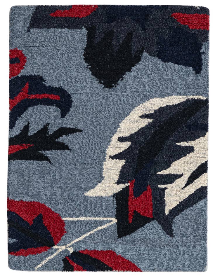 Detail image of 2' 1 x 3' Luna Rug