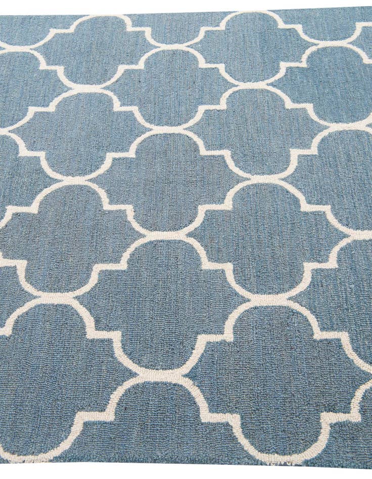 Detail image of 5' x 8' Luna Rug