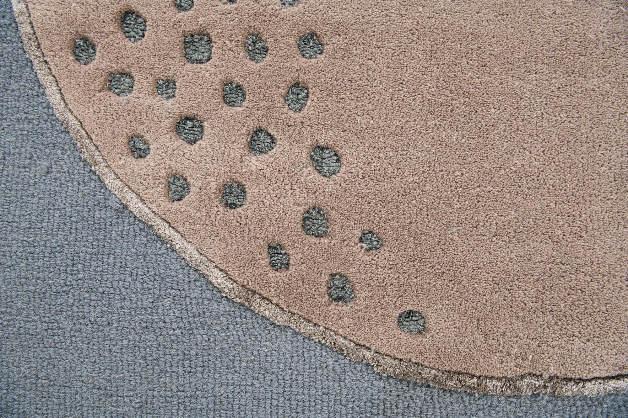 5' 7 x 7' 9 Luna Rug