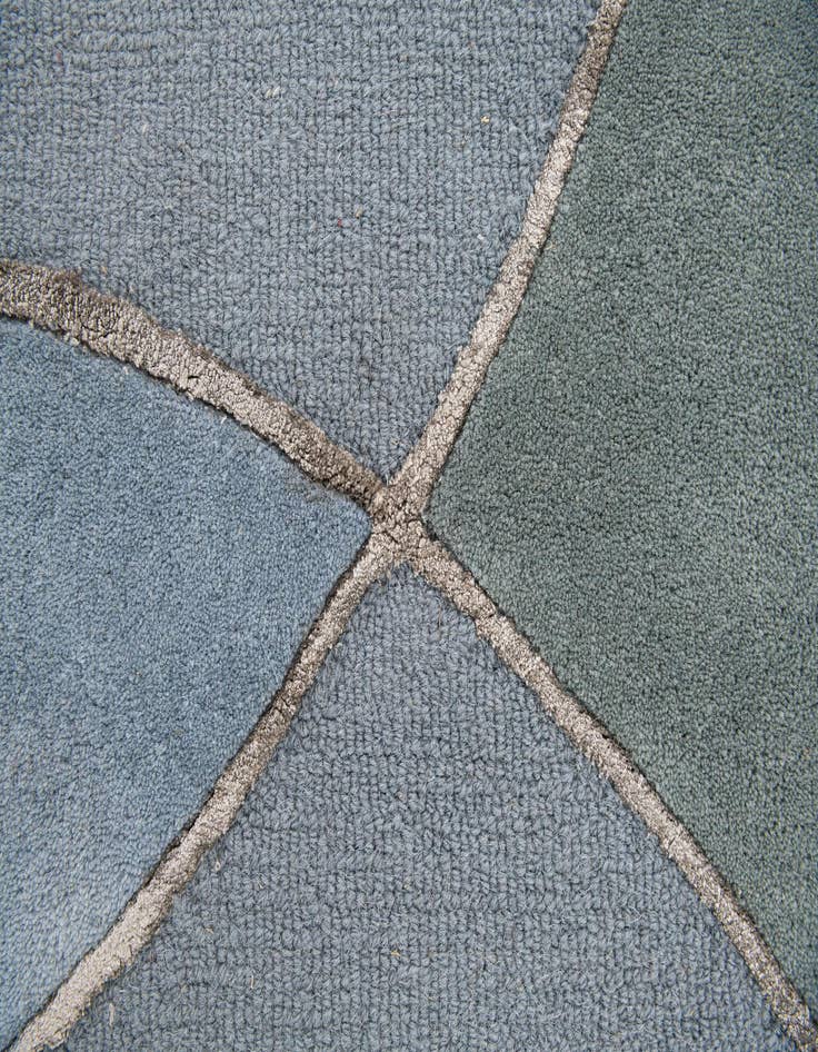 Detail image of 5' 7 x 7' 9 Luna Rug