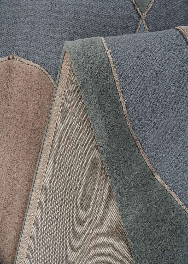 5' 7 x 7' 9 Luna Rug