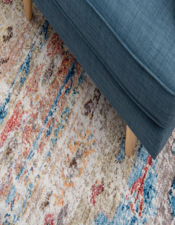 Detail image of 2' 2 x 3' Madrid Rug