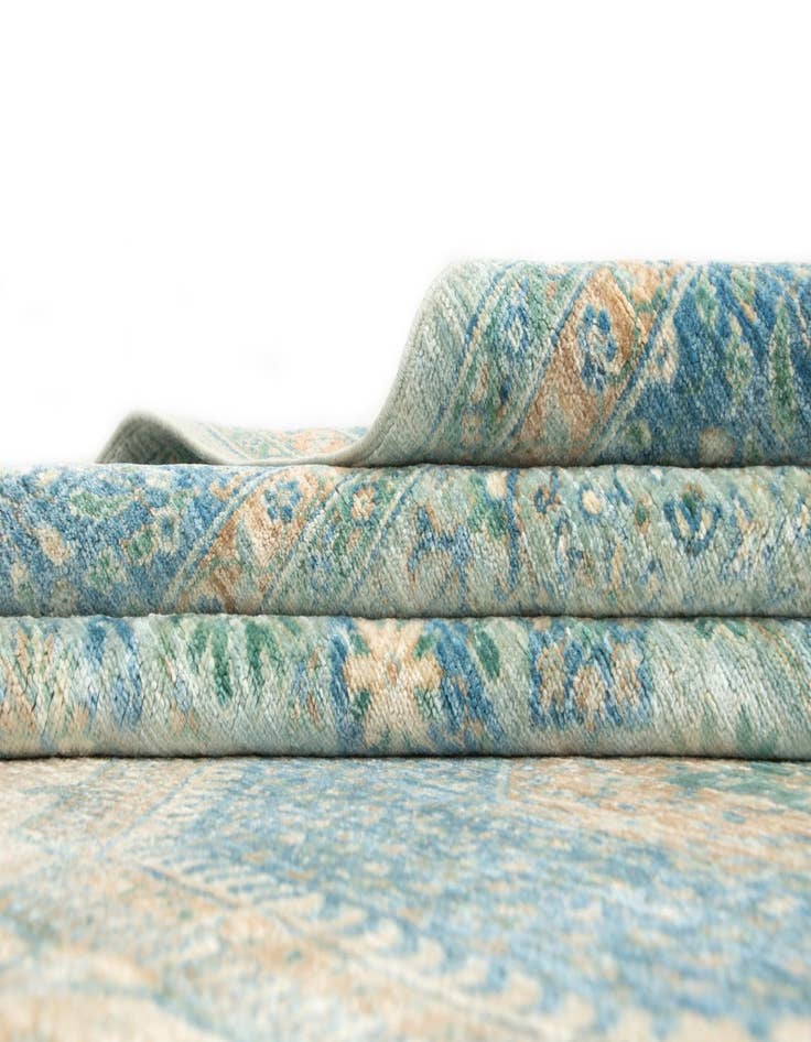 Detail image of 8' 10 x 11' 7  Hand Knotted Mamluk Rug