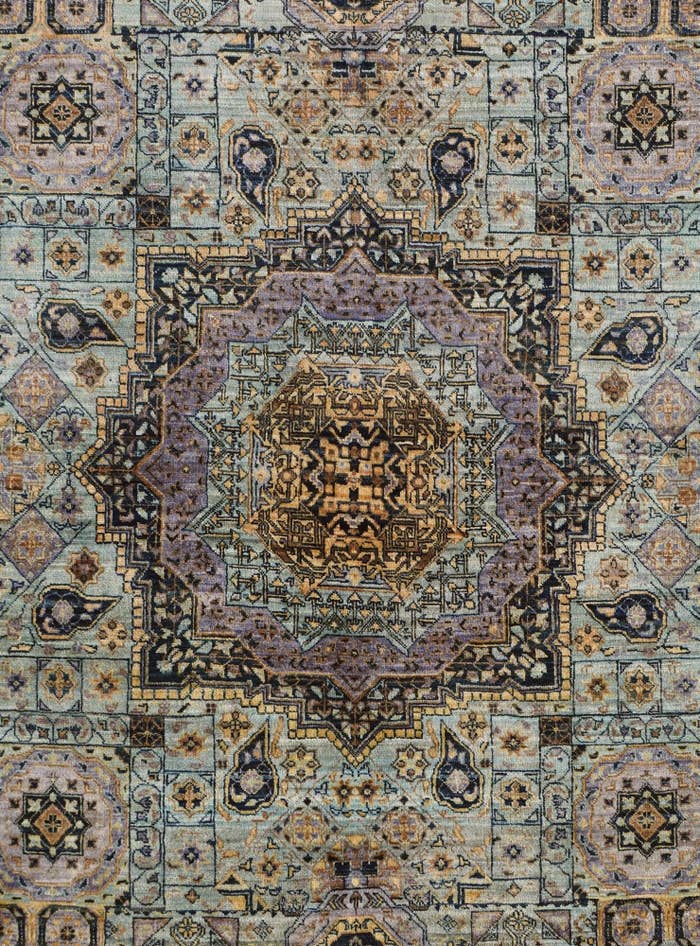 Detail image of 5' x 6' 9 Hand Knotted Mamluk Ziegler Rug