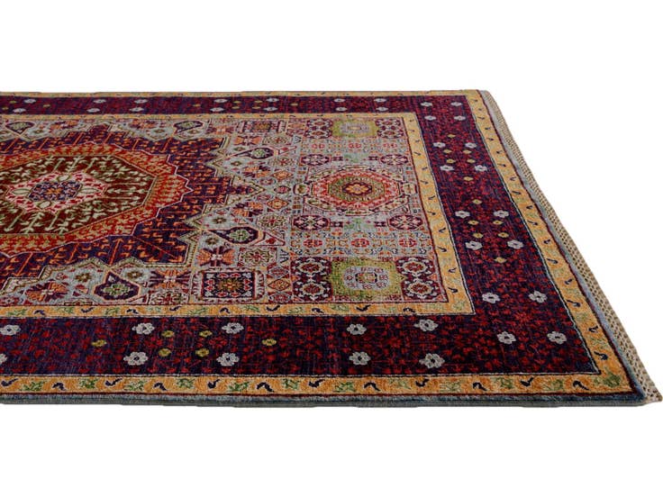 Detail image of 4' 2 x 5' 11 Hand Knotted Mamluk Ziegler Rug