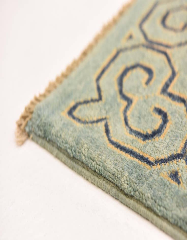 Detail image of 6' 4 x 9' 9 Hand Knotted Modern Ziegler Rug