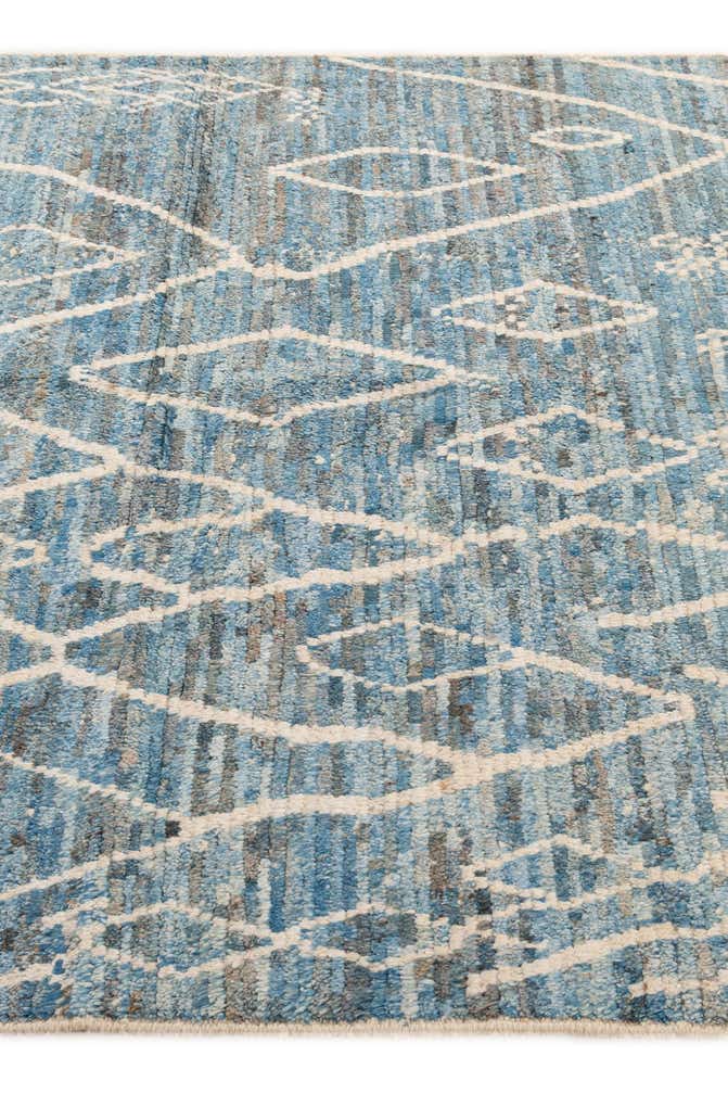5' 7 x 8' 2 Hand Knotted Moroccan Wool Rug