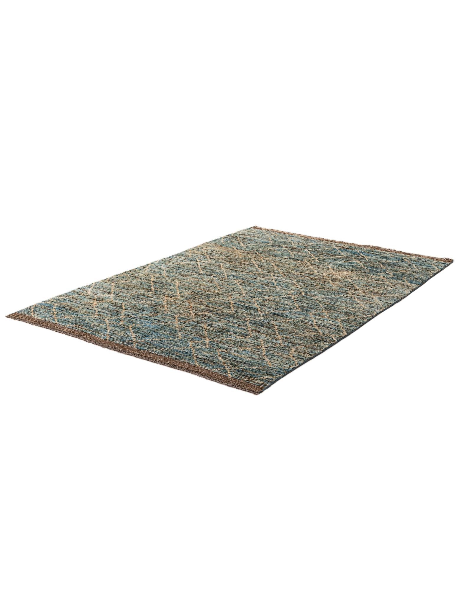 5' 9 x 8' 2 Hand Knotted Moroccan Wool Rug
