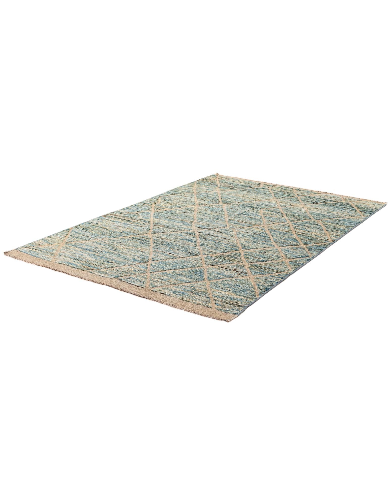 5' 9 x 8' 5 Hand Knotted Moroccan Wool Rug