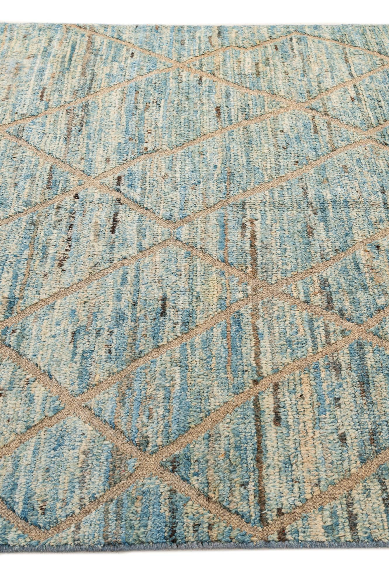 5' 9 x 8' 5 Hand Knotted Moroccan Wool Rug