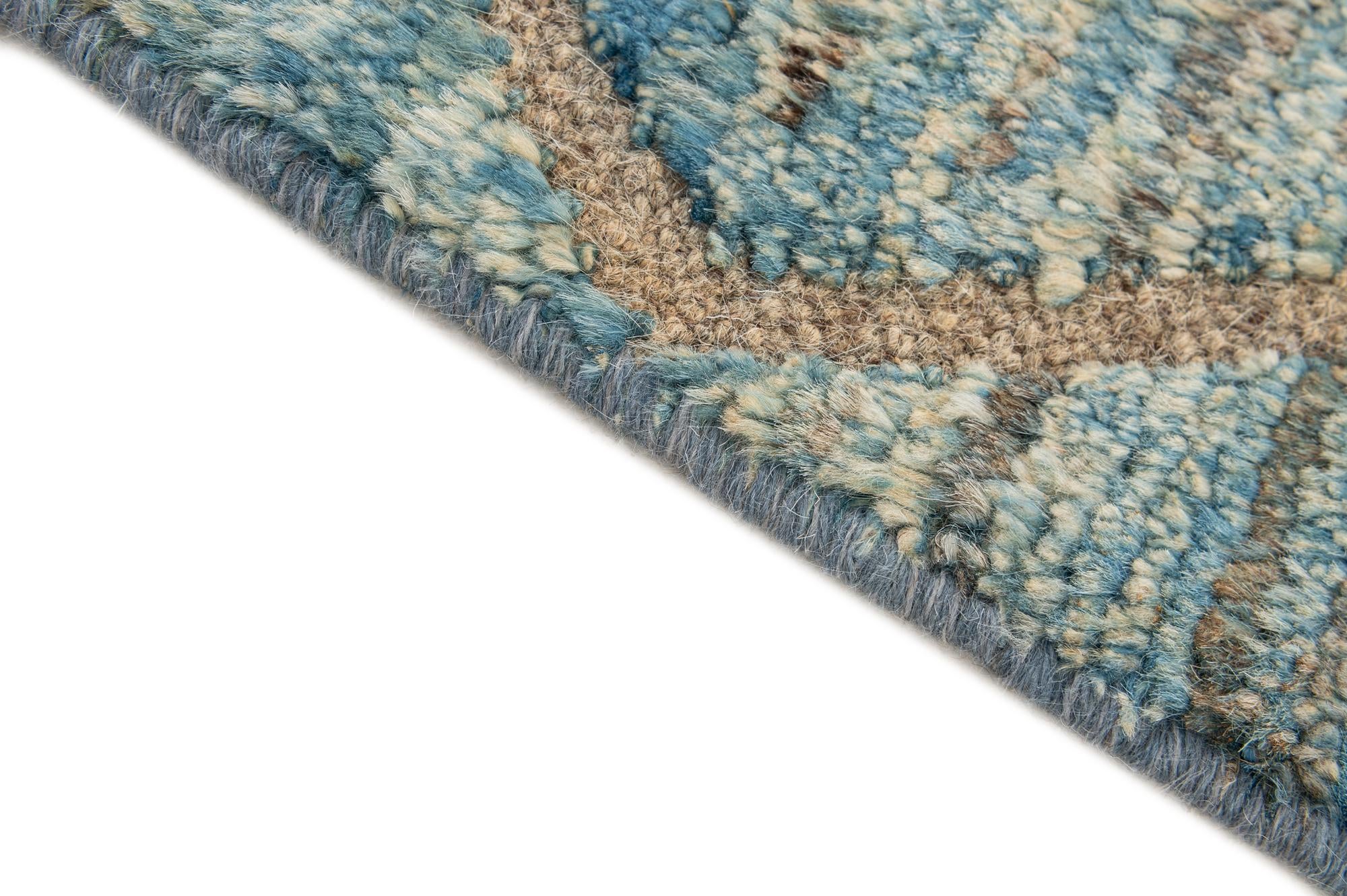 5' 9 x 8' 5 Hand Knotted Moroccan Wool Rug