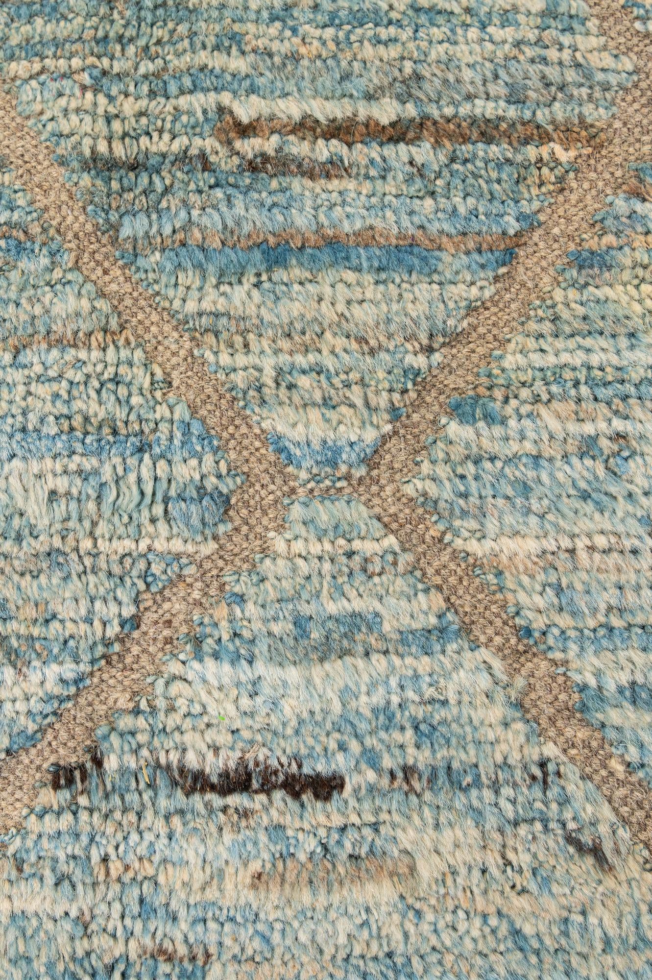 5' 9 x 8' 5 Hand Knotted Moroccan Wool Rug