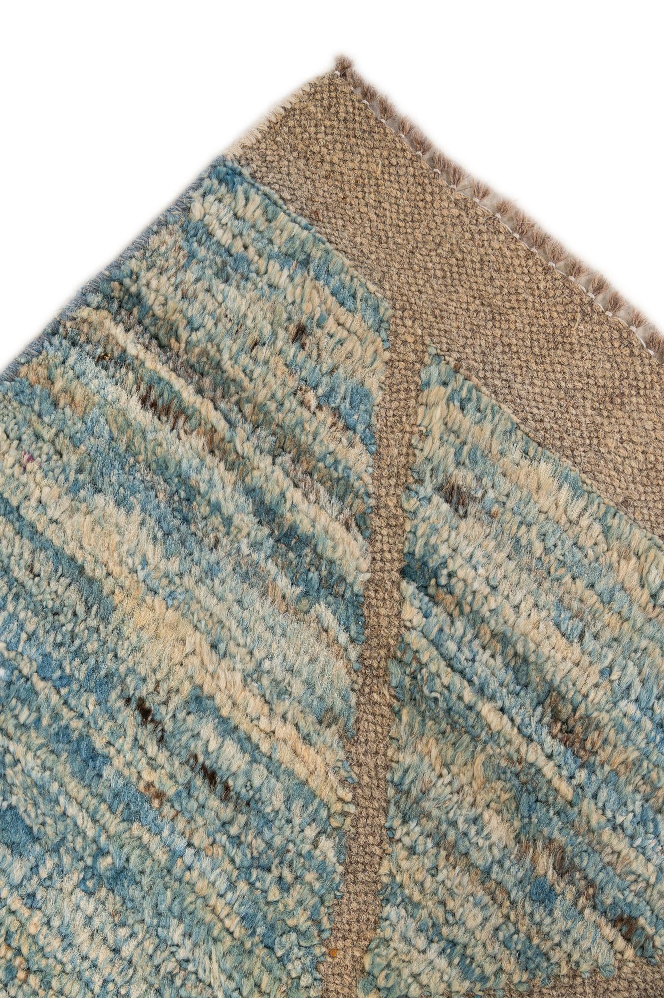 5' 9 x 8' 5 Hand Knotted Moroccan Wool Rug