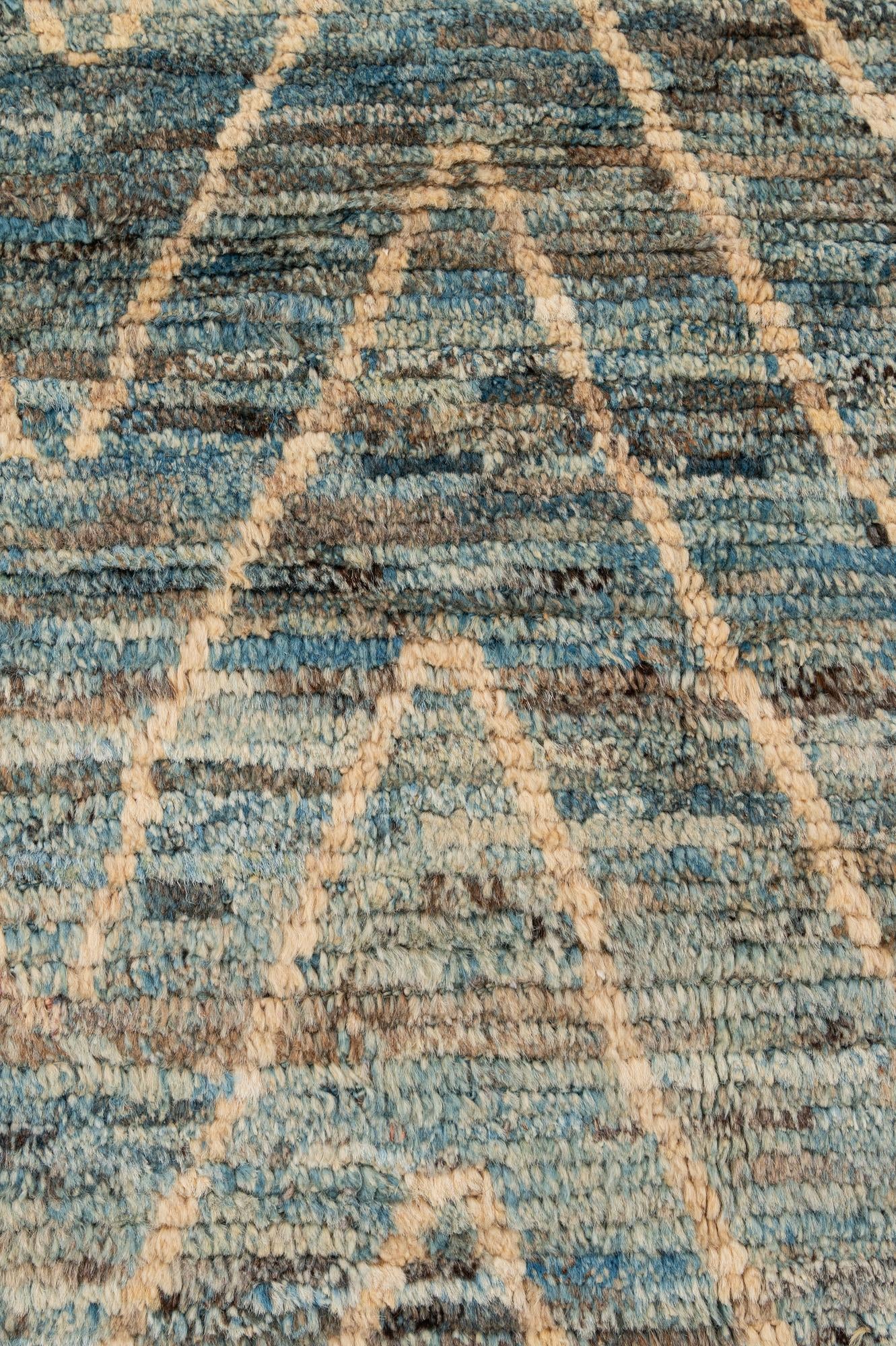 5' 11 x 8' 8 Hand Knotted Moroccan Wool Rug