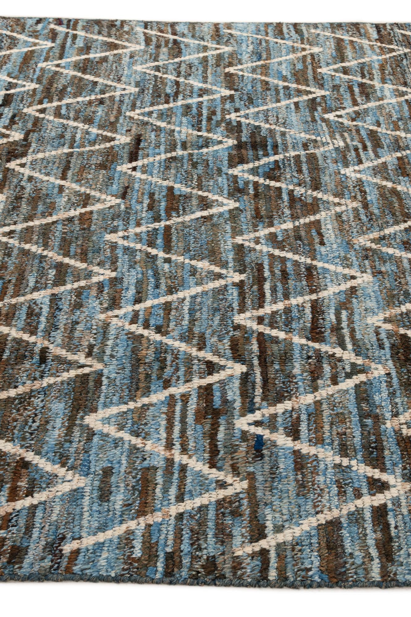 6' 9 x 10' 1 Hand Knotted Moroccan Wool Rug