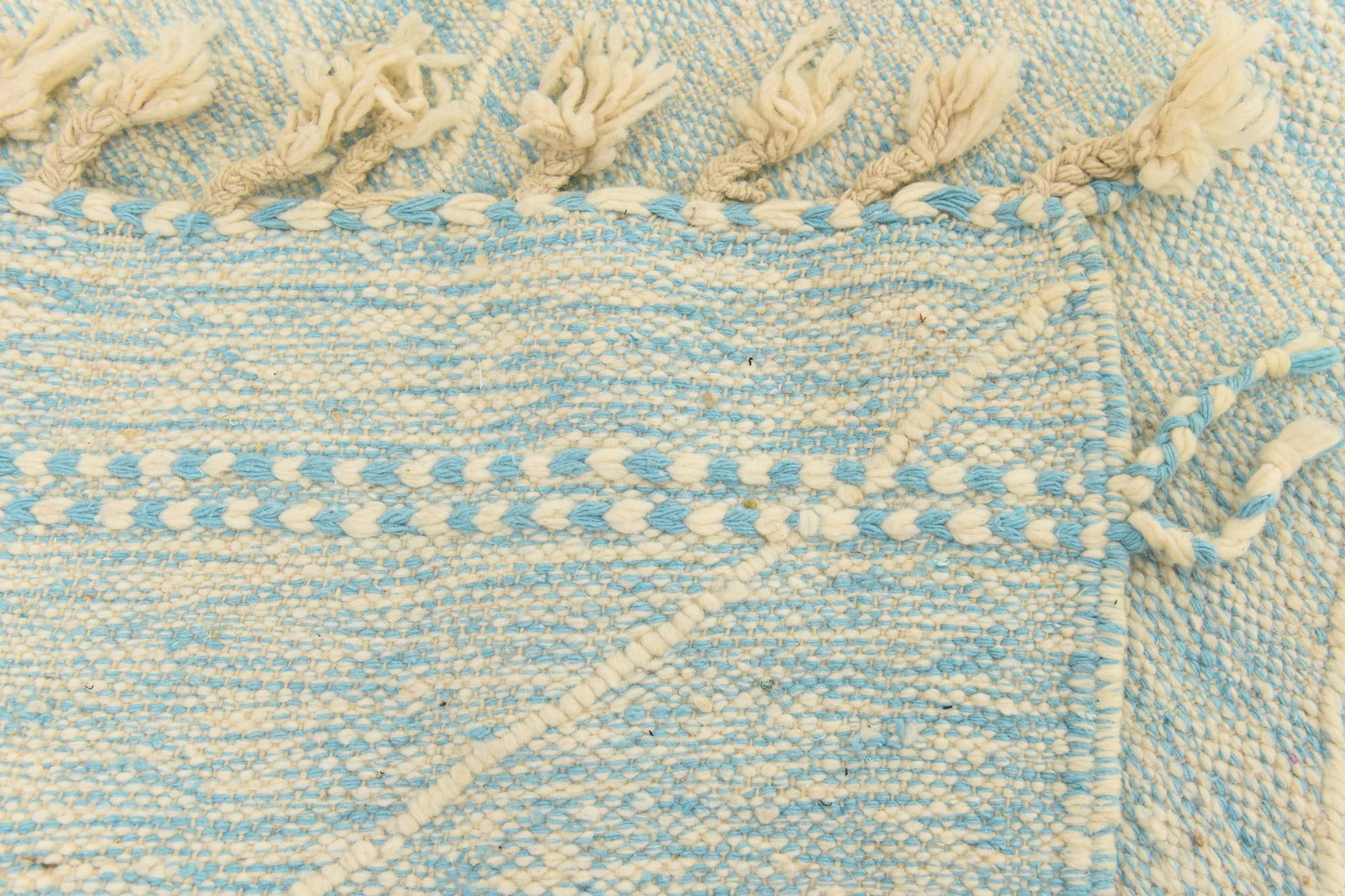 4' 9 x 7' 4 Hand Knotted Moroccan Wool Rug