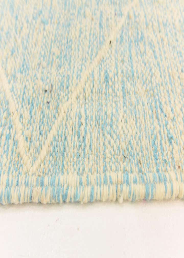 4' 9 x 7' 4 Hand Knotted Moroccan Wool Rug