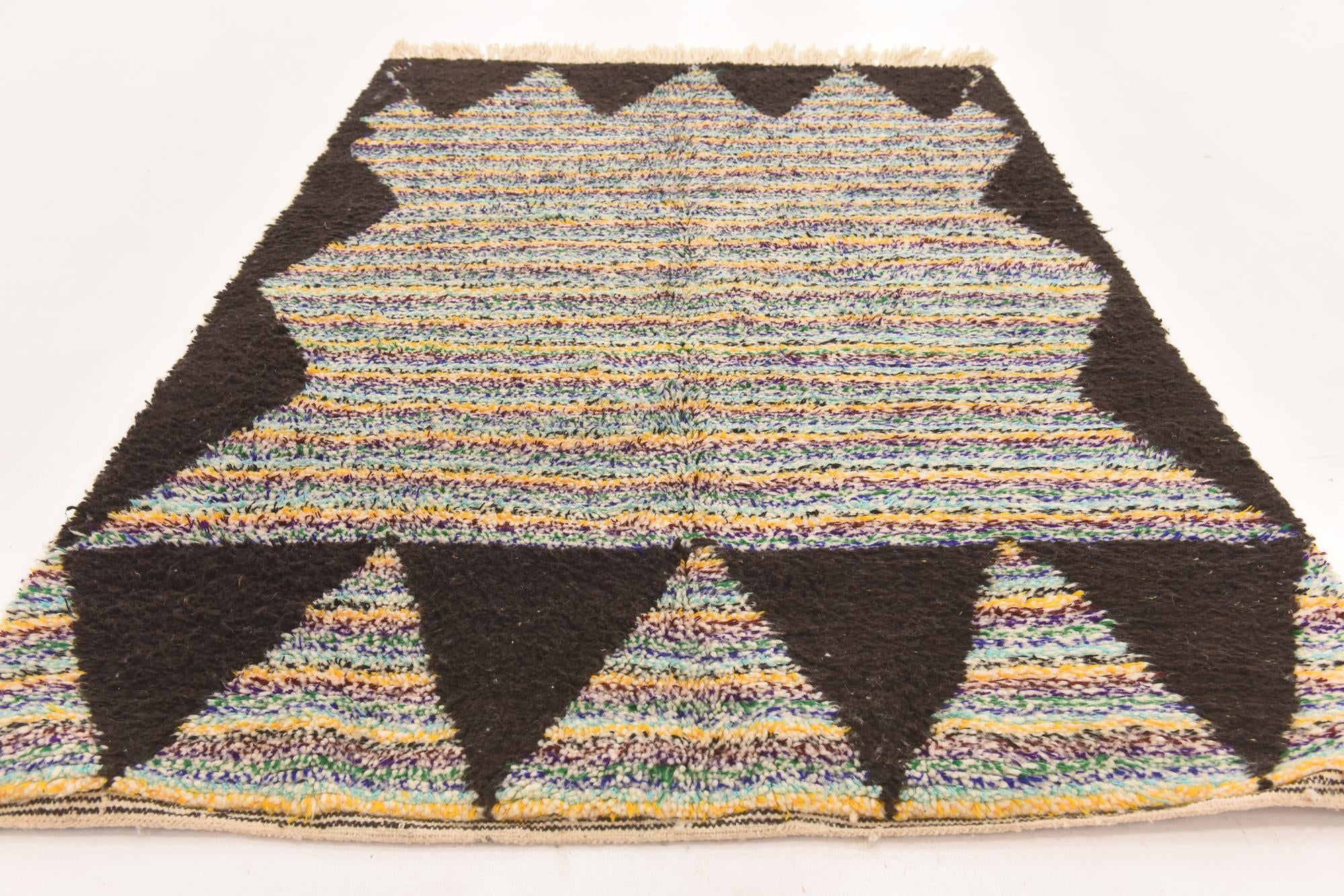 5' 5 x 8' 4 Hand Knotted Moroccan Wool Rug