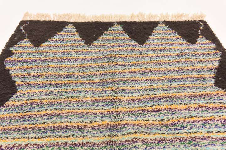 5' 5 x 8' 4 Hand Knotted Moroccan Wool Rug