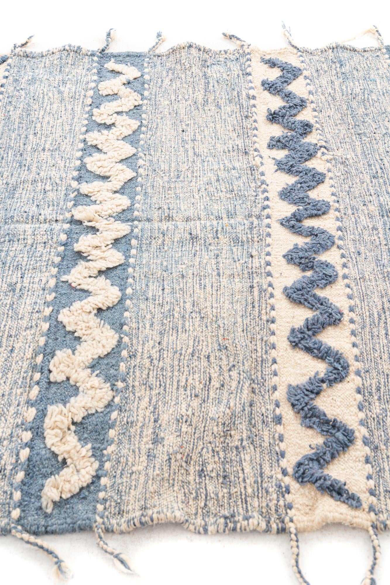 5' 3 x 8' Hand Knotted Moroccan Wool Rug